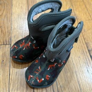 Size 5 infant Bogs